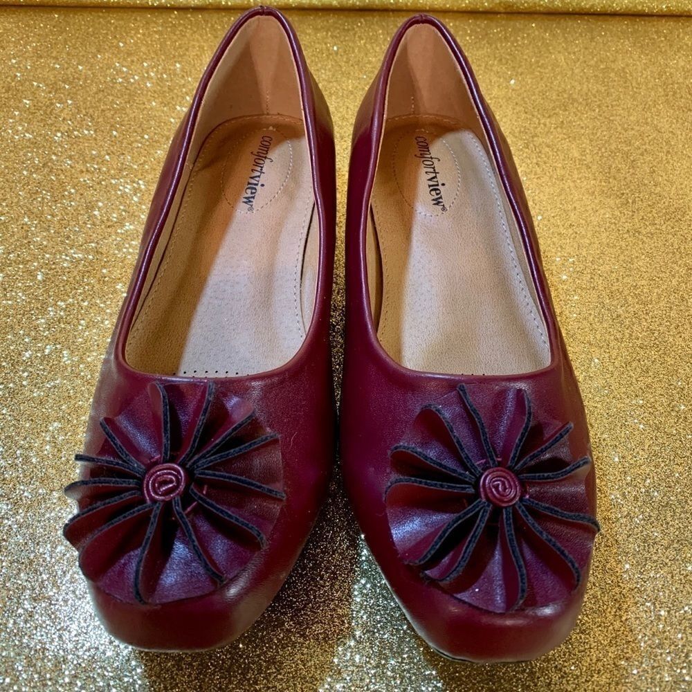 Comfortview Slip on Loafers Size 7.5